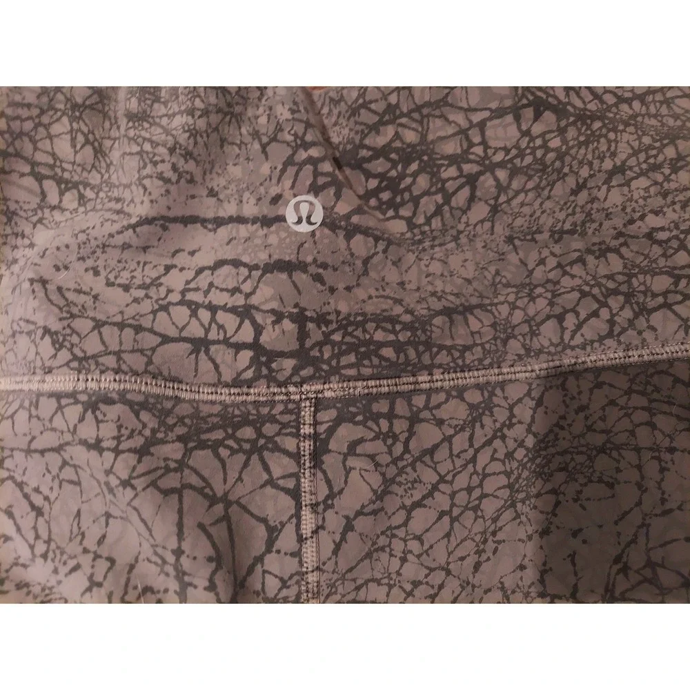 Lululemon High-Rise Workout Tights Grey Crackle Print Yoga Leggings Size 12‎